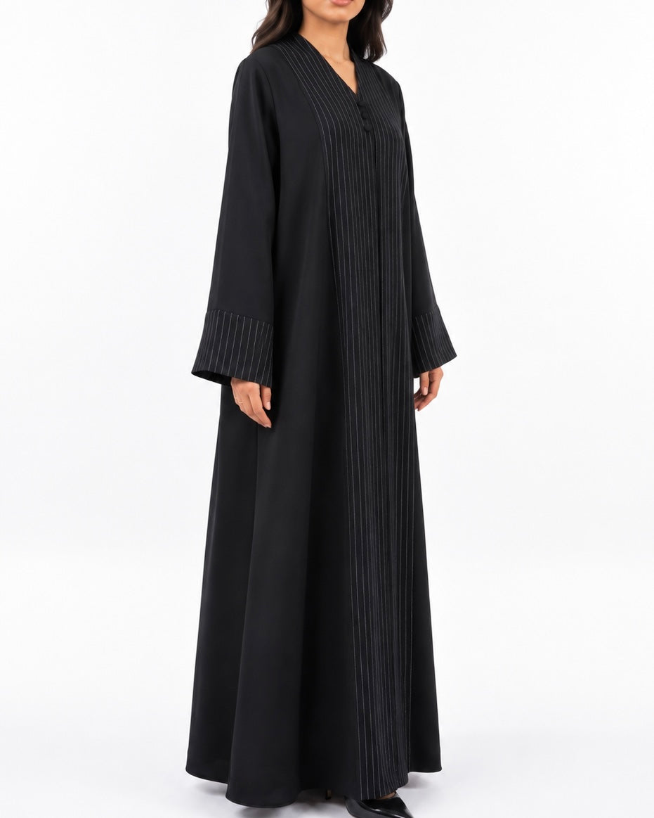 Ilma – Black Foa Crepe Striped Panel Abaya | MANHAS